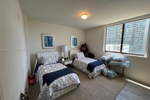 Condo in Miami, Florida, 2 bedrooms  № 1864406 - photo 8