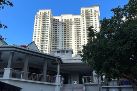 Condo in Miami, Florida, 2 bedrooms  № 1864406 - photo 27