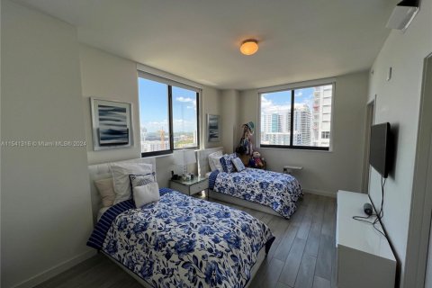 Condo in Miami, Florida, 2 bedrooms  № 1864406 - photo 10