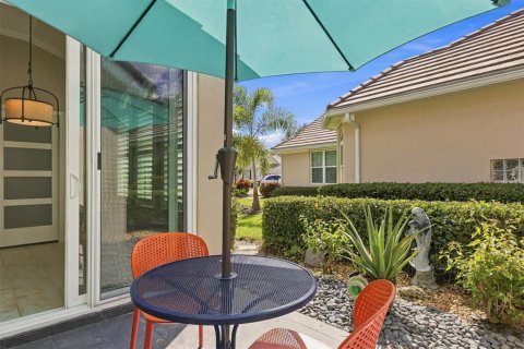 Villa ou maison à vendre à Lakewood Ranch, Floride: 2 chambres, 165.92 m2 № 2432821 - photo 15