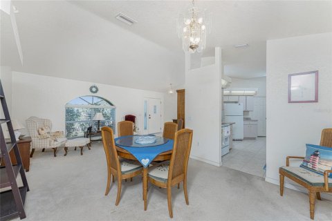 House in Rotonda, Florida 3 bedrooms, 149.57 sq.m. № 1733685 - photo 9