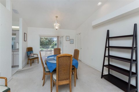 House in Rotonda, Florida 3 bedrooms, 149.57 sq.m. № 1733685 - photo 8