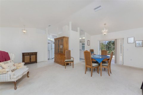 House in Rotonda, Florida 3 bedrooms, 149.57 sq.m. № 1733685 - photo 3