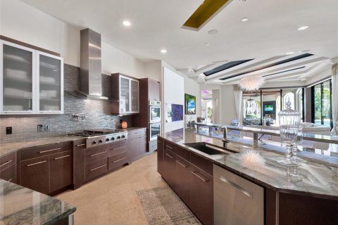 House in Windermere, Florida 6 bedrooms, 889.17 sq.m. № 1615218 - photo 20