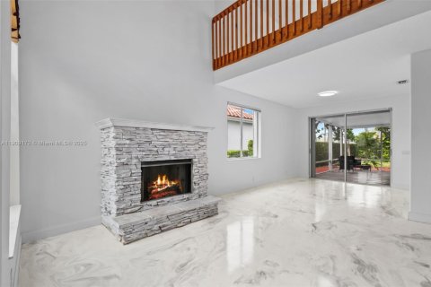 House in Deerfield Beach, Florida 4 bedrooms, 194.63 sq.m. № 1964482 - photo 4