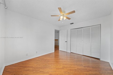 House in Deerfield Beach, Florida 4 bedrooms, 194.63 sq.m. № 1964482 - photo 29