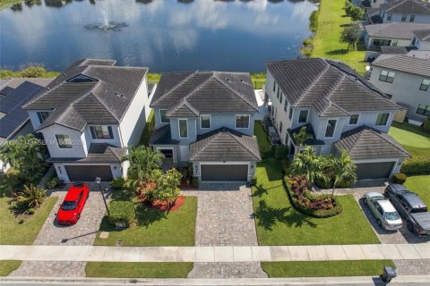 Villa ou maison à Lake Worth, Floride 3 chambres, 196.77 m2 № 2395166