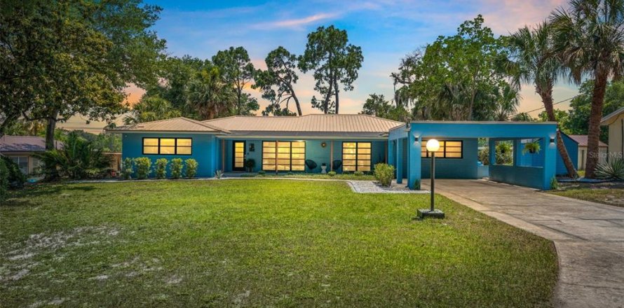 House in DeBary, Florida 3 bedrooms, 236.9 sq.m. № 1751629