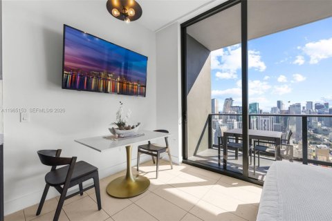 Copropriété à louer à Miami, Floride: 34.75 m2 № 2026483 - photo 3