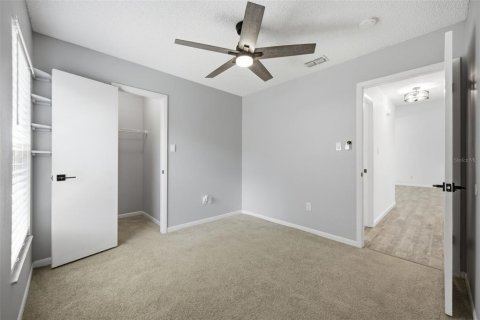 House in Brandon, Florida 3 bedrooms, 132.85 sq.m. № 2299642 - photo 20