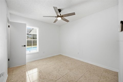 House in Brandon, Florida 3 bedrooms, 132.85 sq.m. № 2299642 - photo 21