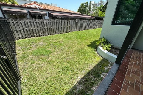 Casa en venta en Miami, Florida, 4 dormitorios, 132.2 m2 № 1998625 - foto 8