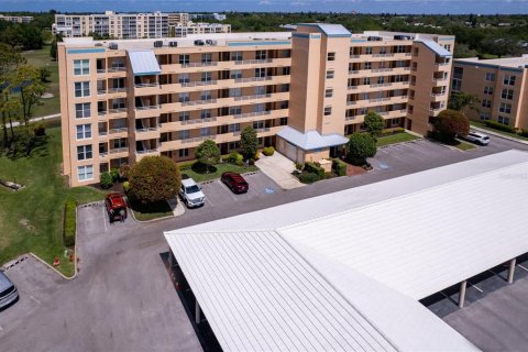 Condo in Bradenton, Florida, 2 bedrooms  № 1420537 - photo 2