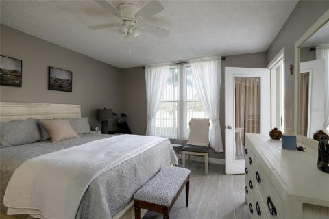 Condo in Bradenton, Florida, 2 bedrooms  № 1420537 - photo 28