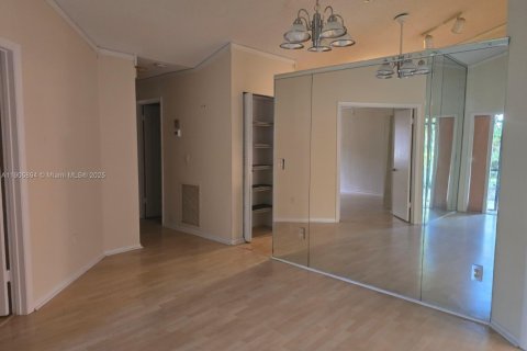 Townhouse in Delray Beach, Florida 2 bedrooms, 147.62 sq.m. № 2062878 - photo 7