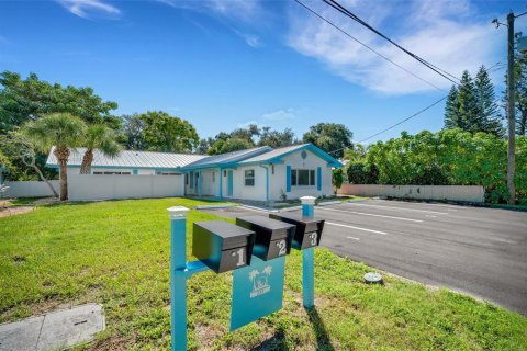Appartement à louer à Belleair Bluffs, Floride: 1 chambre, 67.82 m2 № 2411384 - photo 10