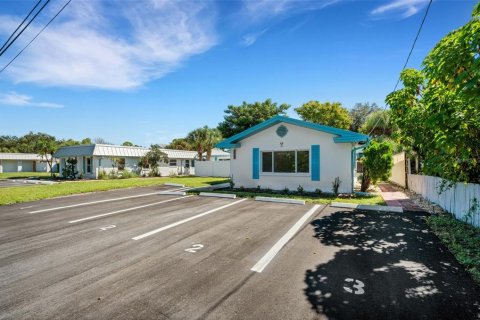 Appartement à louer à Belleair Bluffs, Floride: 1 chambre, 67.82 m2 № 2411384 - photo 9
