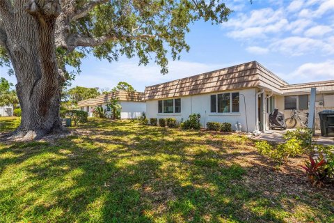 House in Sarasota, Florida 2 bedrooms, 104.05 sq.m. № 1659000 - photo 24