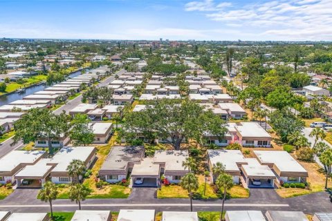 House in Sarasota, Florida 2 bedrooms, 104.05 sq.m. № 1659000 - photo 27