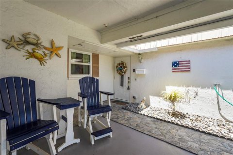 House in Sarasota, Florida 2 bedrooms, 104.05 sq.m. № 1659000 - photo 4