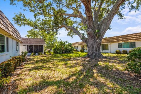 House in Sarasota, Florida 2 bedrooms, 104.05 sq.m. № 1659000 - photo 25