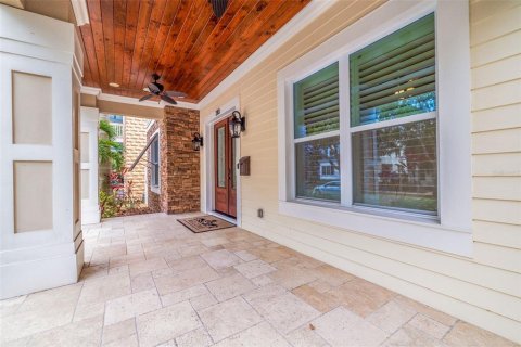 House in Saint Petersburg, Florida 4 bedrooms, 379.23 sq.m. № 1534126 - photo 25