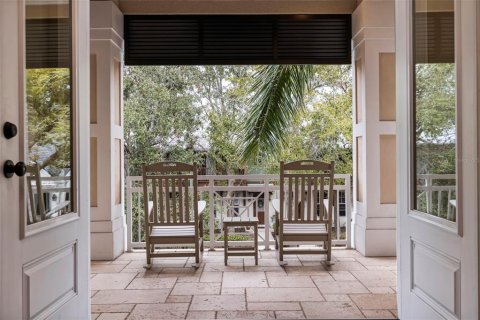 House in Saint Petersburg, Florida 4 bedrooms, 379.23 sq.m. № 1534126 - photo 19