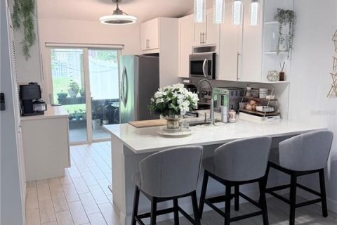 Apartamento en alquiler en Orlando, Florida, 2 dormitorios, 77.76 m2 № 2095731 - foto 2