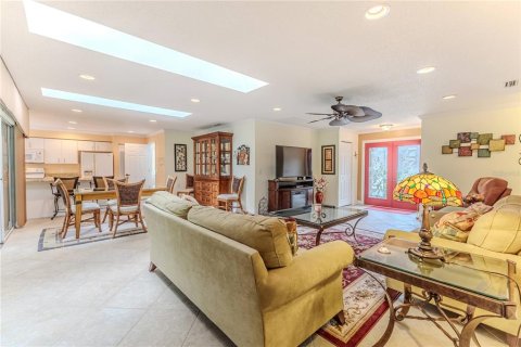 House in Spring Hill, Florida 2 bedrooms, 146.41 sq.m. № 1774000 - photo 14