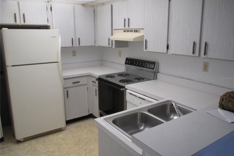 Condominio en alquiler en Port Charlotte, Florida, 2 dormitorios, 72.74 m2 № 1810606 - foto 7
