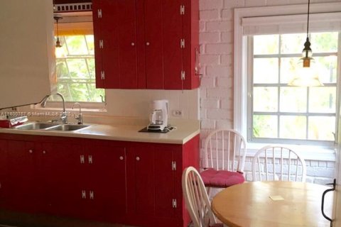 Купить виллу или дом в Саут-Майами, Флорида 4 спальни, 212.84м2, № 1958033 - фото 7