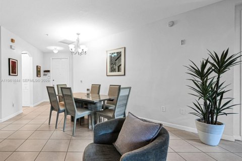 Купить кондоминиум в Санрайз, Флорида 2 спальни, 107.67м2, № 2029813 - фото 24