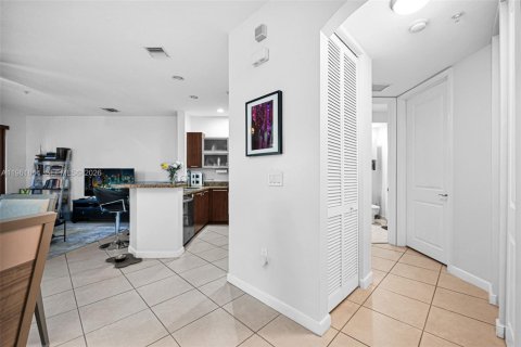 Купить кондоминиум в Санрайз, Флорида 2 спальни, 107.67м2, № 2029813 - фото 26