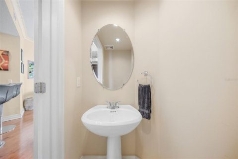 Condo in Tampa, Florida, 2 bedrooms  № 2384119 - photo 15