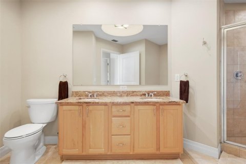 Condo in Tampa, Florida, 2 bedrooms  № 2384119 - photo 27