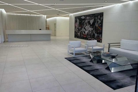 Condominio en venta en Miami, Florida, 1 dormitorio, 62.43 m2 № 1958882 - foto 26
