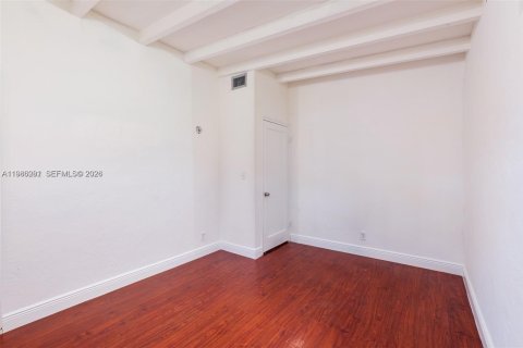 Снять в аренду виллу или дом в Форт-Лодердейл, Флорида 3 спальни, 116.13м2, № 2049678 - фото 17