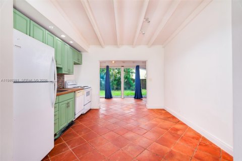 Снять в аренду виллу или дом в Форт-Лодердейл, Флорида 3 спальни, 116.13м2, № 2049678 - фото 6