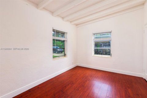 Снять в аренду виллу или дом в Форт-Лодердейл, Флорида 3 спальни, 116.13м2, № 2049678 - фото 16