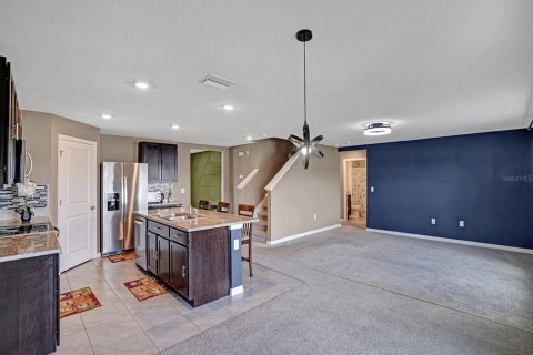 Villa ou maison à vendre à Zephyrhills, Floride: 5 chambres, 242.01 m2 № 2212165 - photo 9