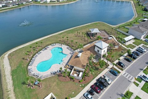 Villa ou maison à vendre à Zephyrhills, Floride: 5 chambres, 242.01 m2 № 2212165 - photo 30