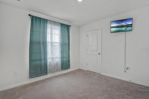 Villa ou maison à vendre à Zephyrhills, Floride: 5 chambres, 242.01 m2 № 2212165 - photo 21