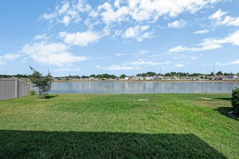 Villa ou maison à vendre à Zephyrhills, Floride: 5 chambres, 242.01 m2 № 2212165 - photo 26