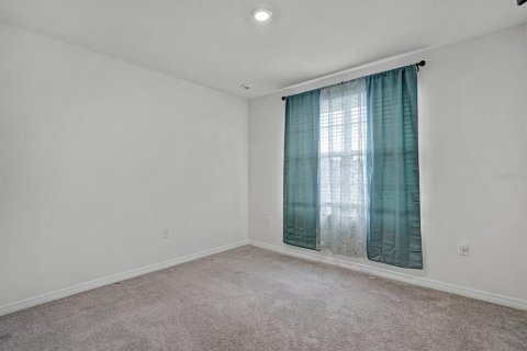 Villa ou maison à vendre à Zephyrhills, Floride: 5 chambres, 242.01 m2 № 2212165 - photo 22