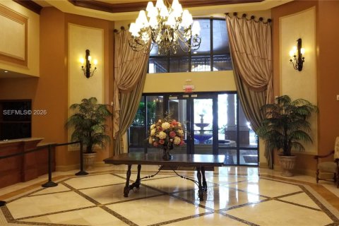 Condo in Coral Gables, Florida, 1 bedroom № 2274656 - photo 8