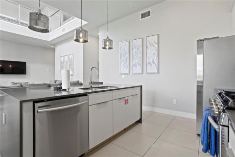 Condominio en venta en Four Corners, Florida, 4 dormitorios, 244.33 m2 № 1637923 - foto 12