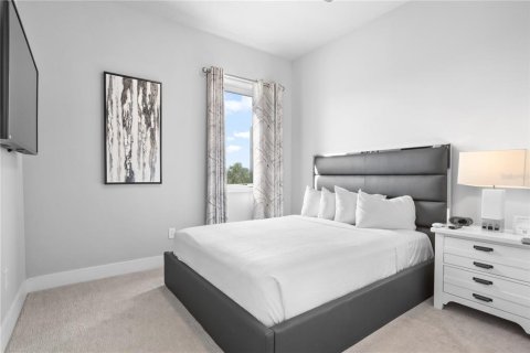 Condo in Four Corners, Florida, 4 bedrooms  № 1637923 - photo 28