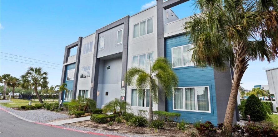 Condo in Four Corners, Florida, 4 bedrooms № 1637923
