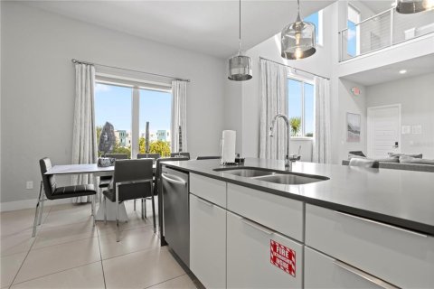 Condominio en venta en Four Corners, Florida, 4 dormitorios, 244.33 m2 № 1637923 - foto 13