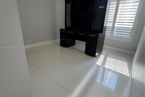 Condo in Coconut Creek, Florida, 3 bedrooms  № 1775312 - photo 20
